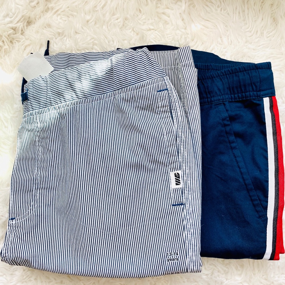 NWT 2 Pairs H&M Boys Shorts Navy & White Stripe